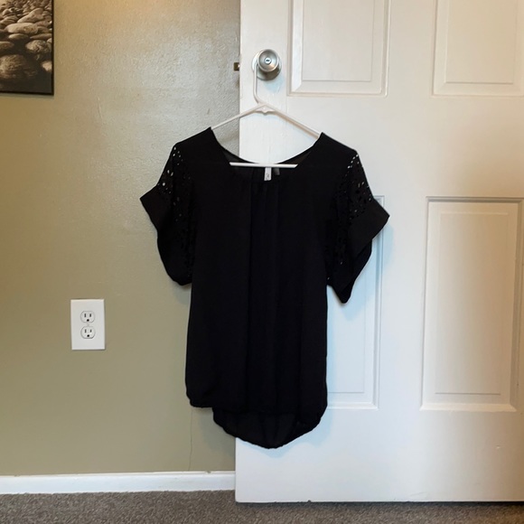 NY Collection Black Semi Sheer Top with Details - Picture 2 of 4